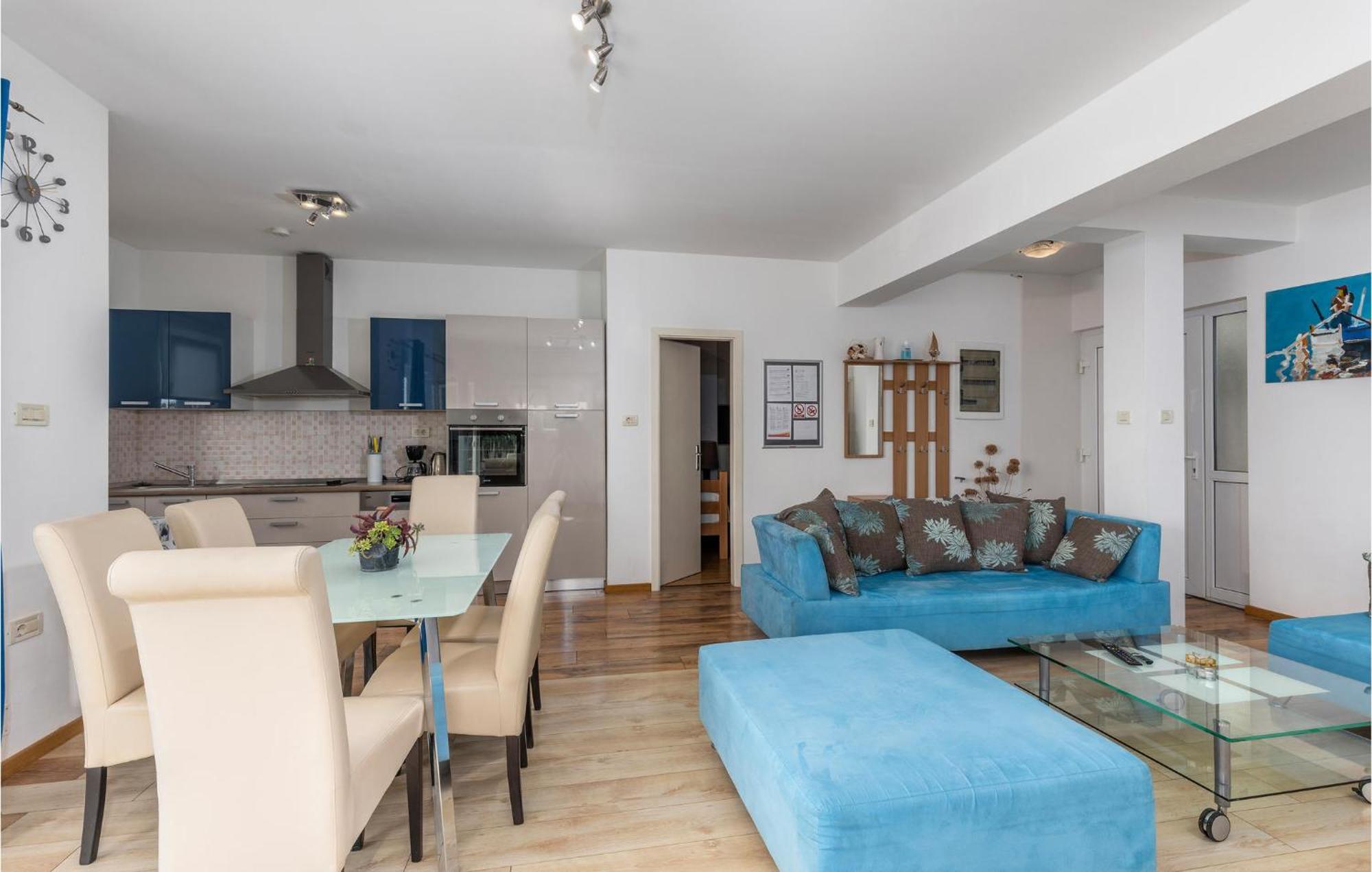Lovely Apartment In Rijeka With Wifi ภายนอก รูปภาพ