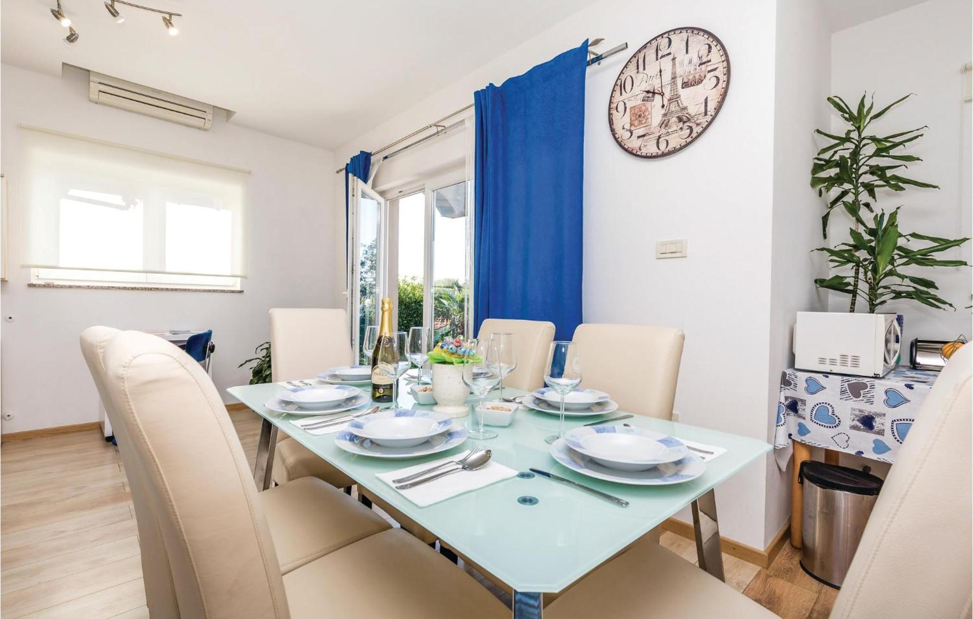 Lovely Apartment In Rijeka With Wifi ภายนอก รูปภาพ