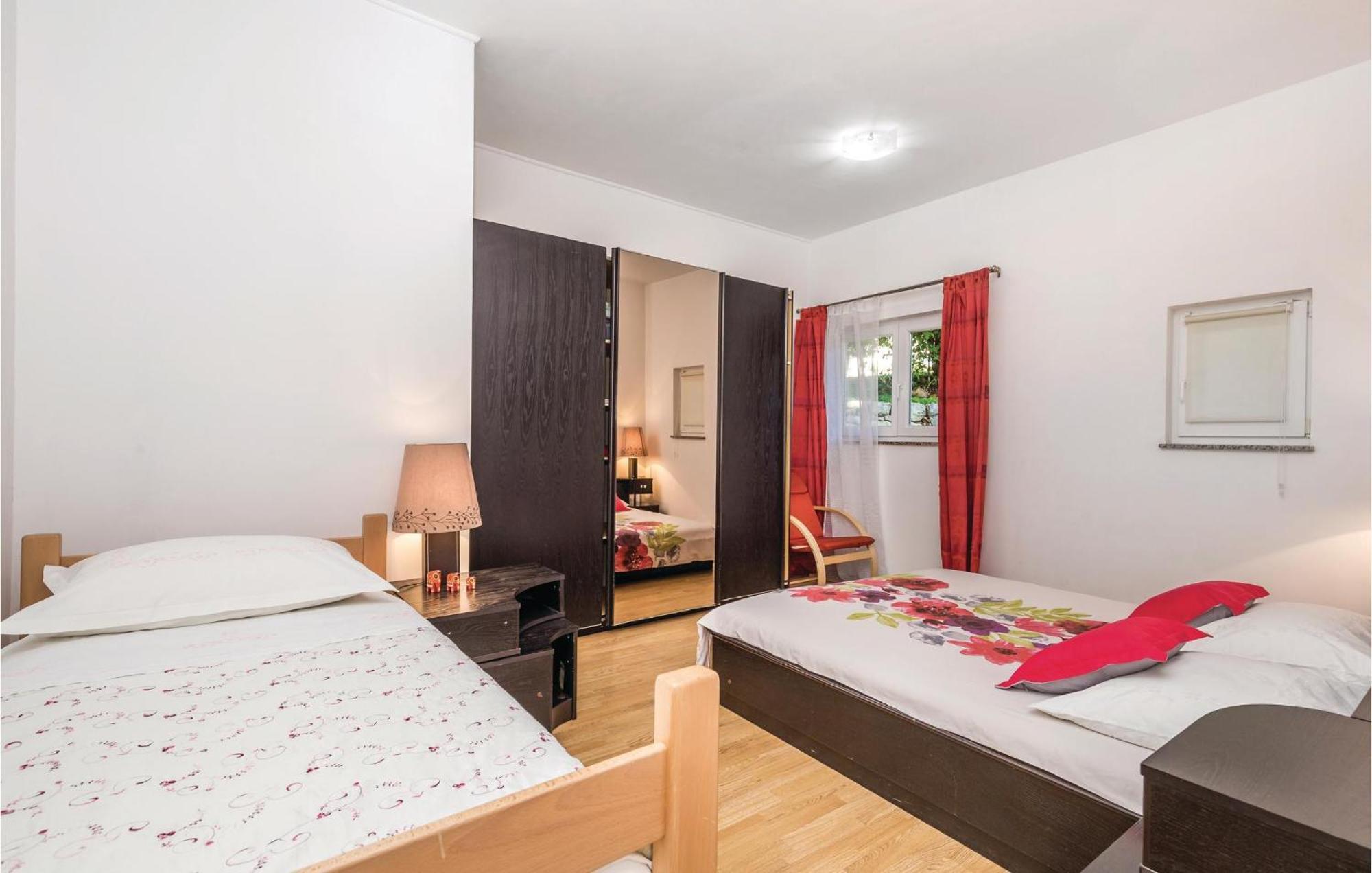 Lovely Apartment In Rijeka With Wifi ภายนอก รูปภาพ